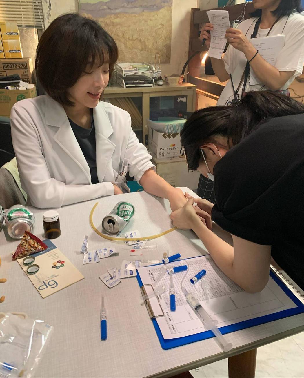 蔡淑臻被针戳脚染红「茶花女」 打败心魔逼哭78万人