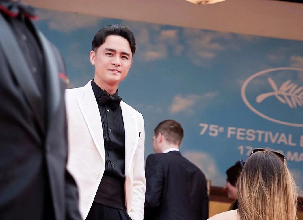 明道亮相坎城红毯连两日早起慢跑想遇阿汤哥