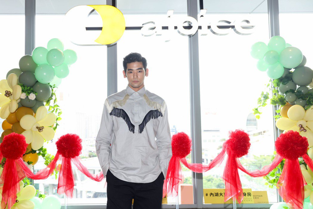 内田雅乐暂别台湾省 飞欧洲看秀超兴奋