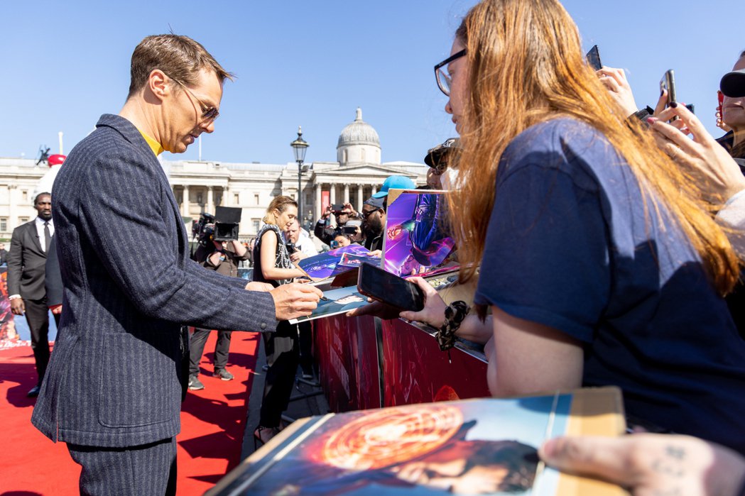 「奇异博士2」首映全球趴趴走天空的距离抢先看片段内容出炉