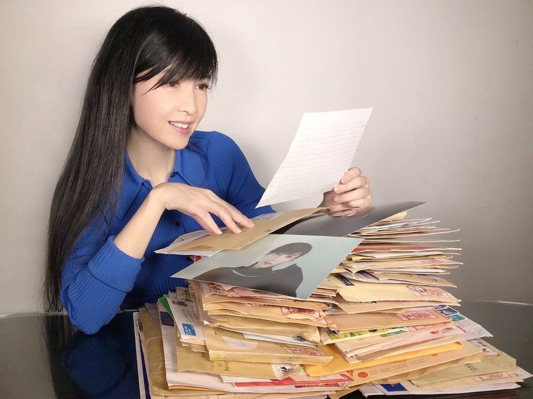 「玉女掌门人」新妈妈的朋友周慧敏发长文感慨:我已不太活跃了