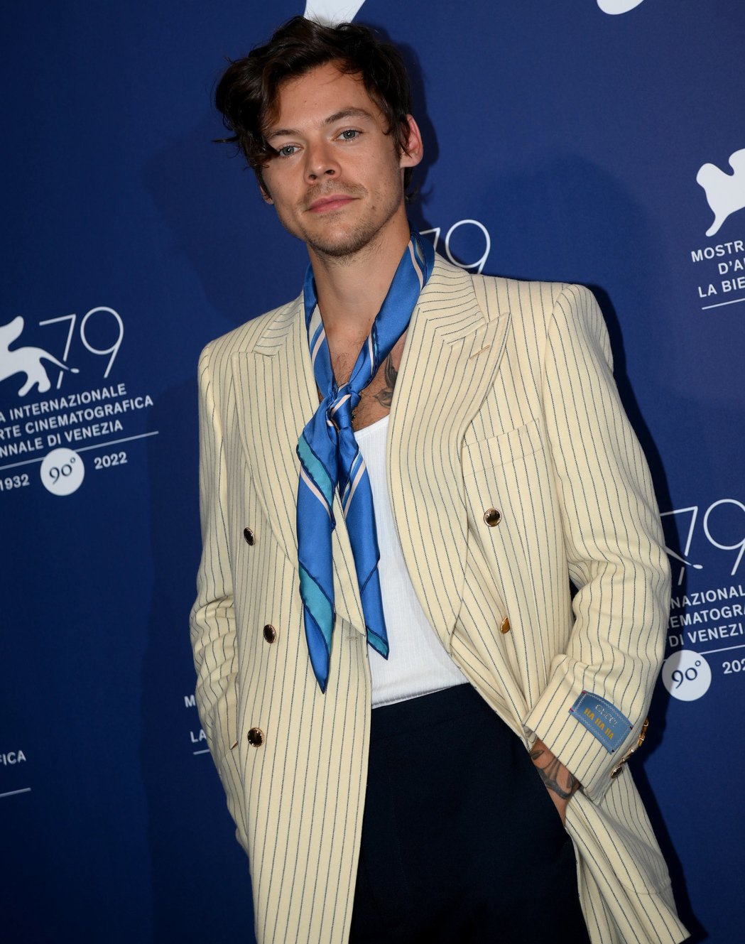 漫威女侠再杠不伦女导演？只走红毯不出席记者会