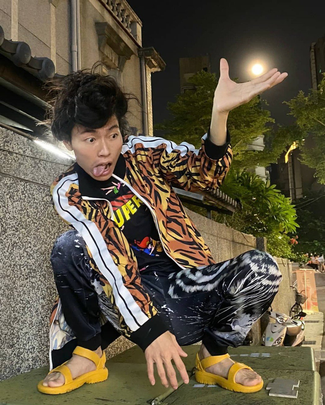 被指「装可怜」边缘人玮哥发文反击爆「反骨」黑暗面