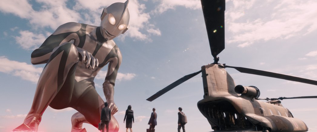 17台摄影设备包夹 西岛秀俊竟喊「超级兴奋」