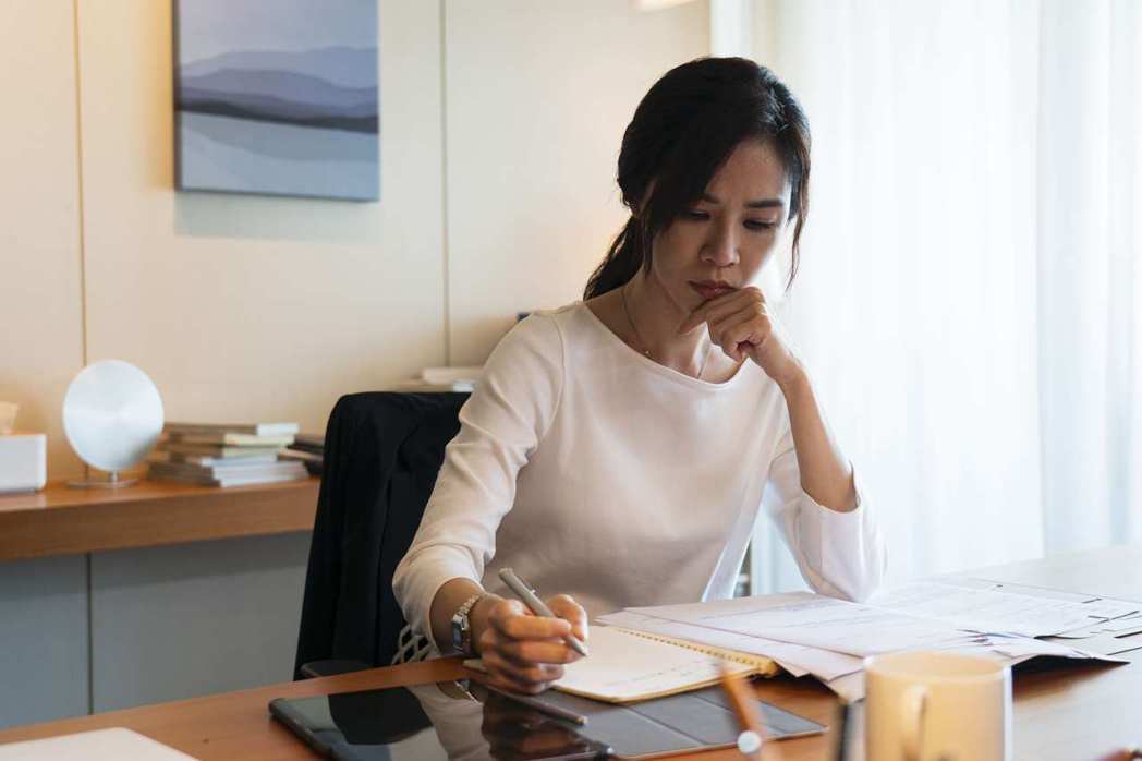 拆解「叉烧包」黄秋生三阶段女老师谢盈萱坦言：又怕又想哭