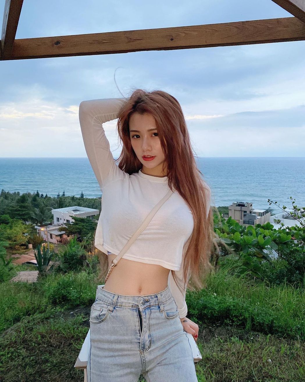 仙人跳放火？JKF女郎女神青青还原当晚情况　致歉「若我诚实就没这事了」