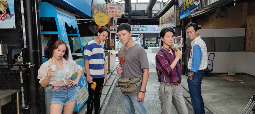 34Ｄ波波蓁进「黄金」最会摇200万观众被晃晕