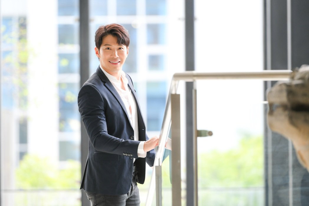 p站50岁黄少祺每日六分饱炸出神级胸腹肌退休那天才放松