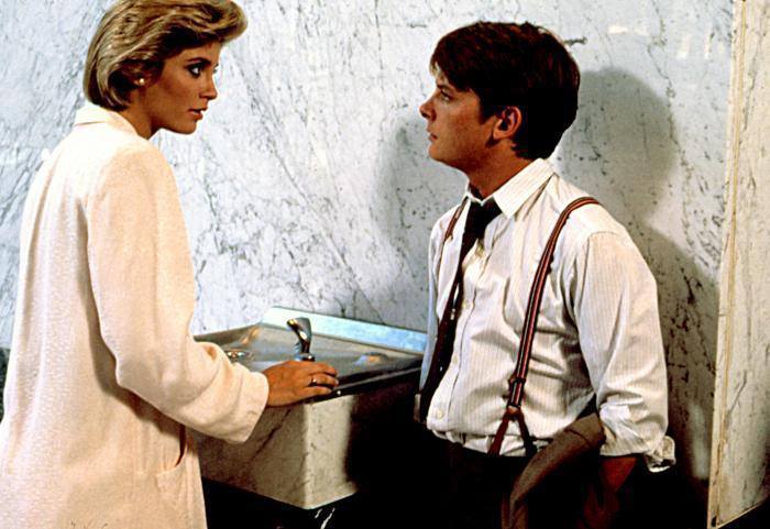 摸上对的床少奋斗50年！？小鲜肉曝光成功的秘密