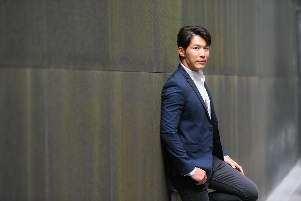 p站50岁黄少祺每日六分饱炸出神级胸腹肌退休那天才放松