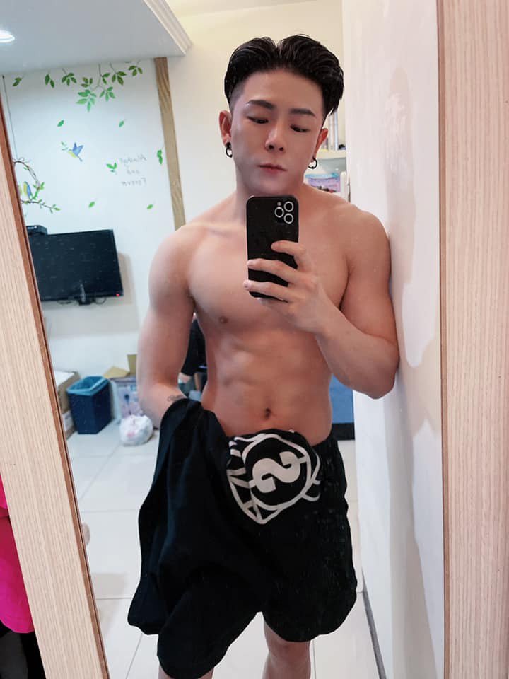 搭小黄遇司机yinmimi确诊遭疑炒新闻疯男Nick「现在炒新闻是找死」