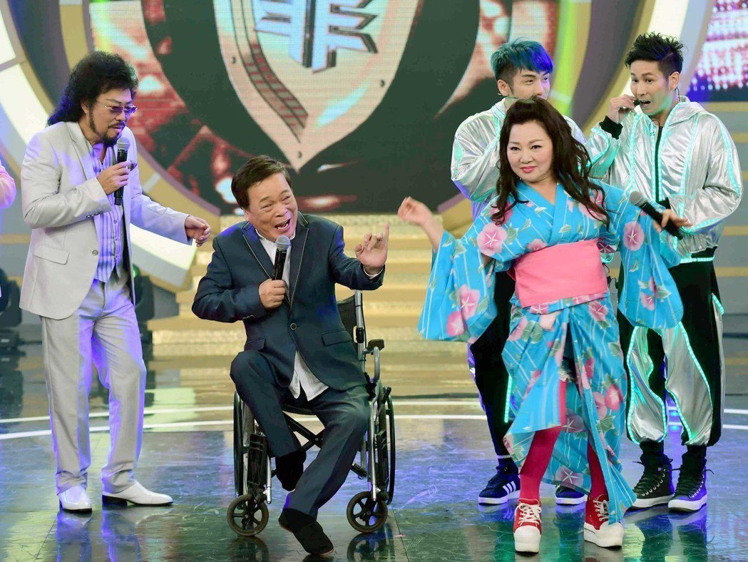 从奄奄一息的金钟奖 看欲振乏力的演艺圈
