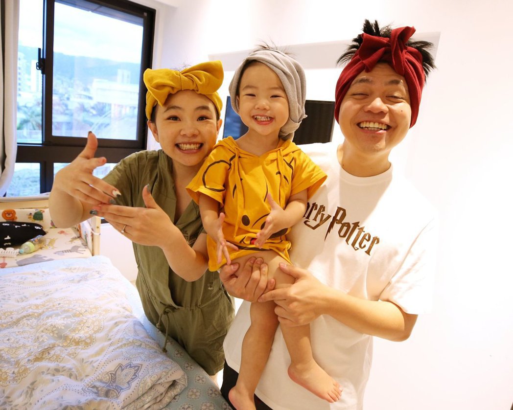 蔡桃贵被反锁在浴室 二伯爬窗救子画面曝光