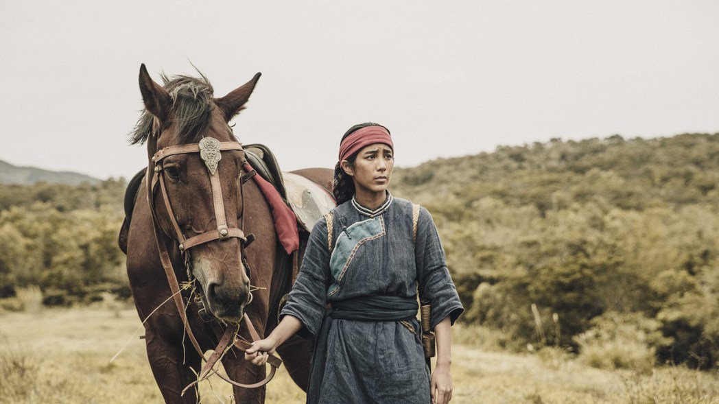 漂亮姐姐温贞菱、黄健玮「斯卡罗」飙英语  网赞：巴斯光年腔调