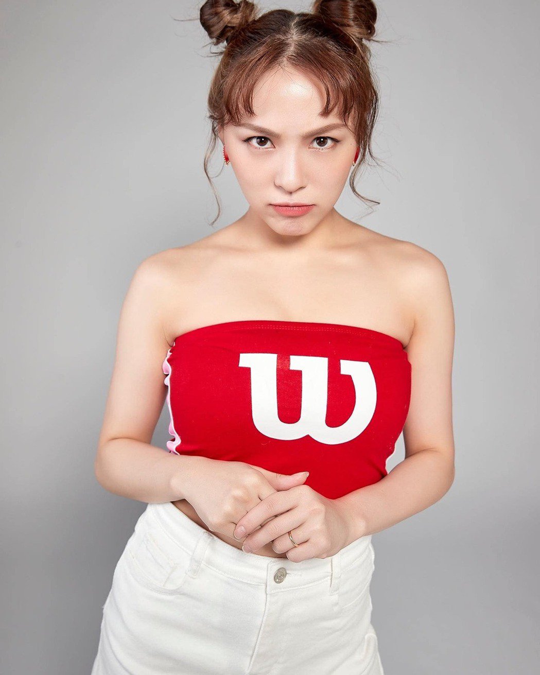 激情艳女熊熊遇变态摄影师恶心留言揭不单纯「互惠合作」方式