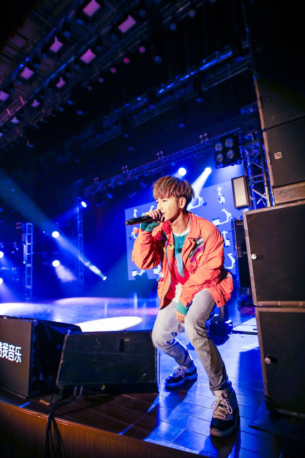 萧秉治最厌恶节食偷成立公司立新目标