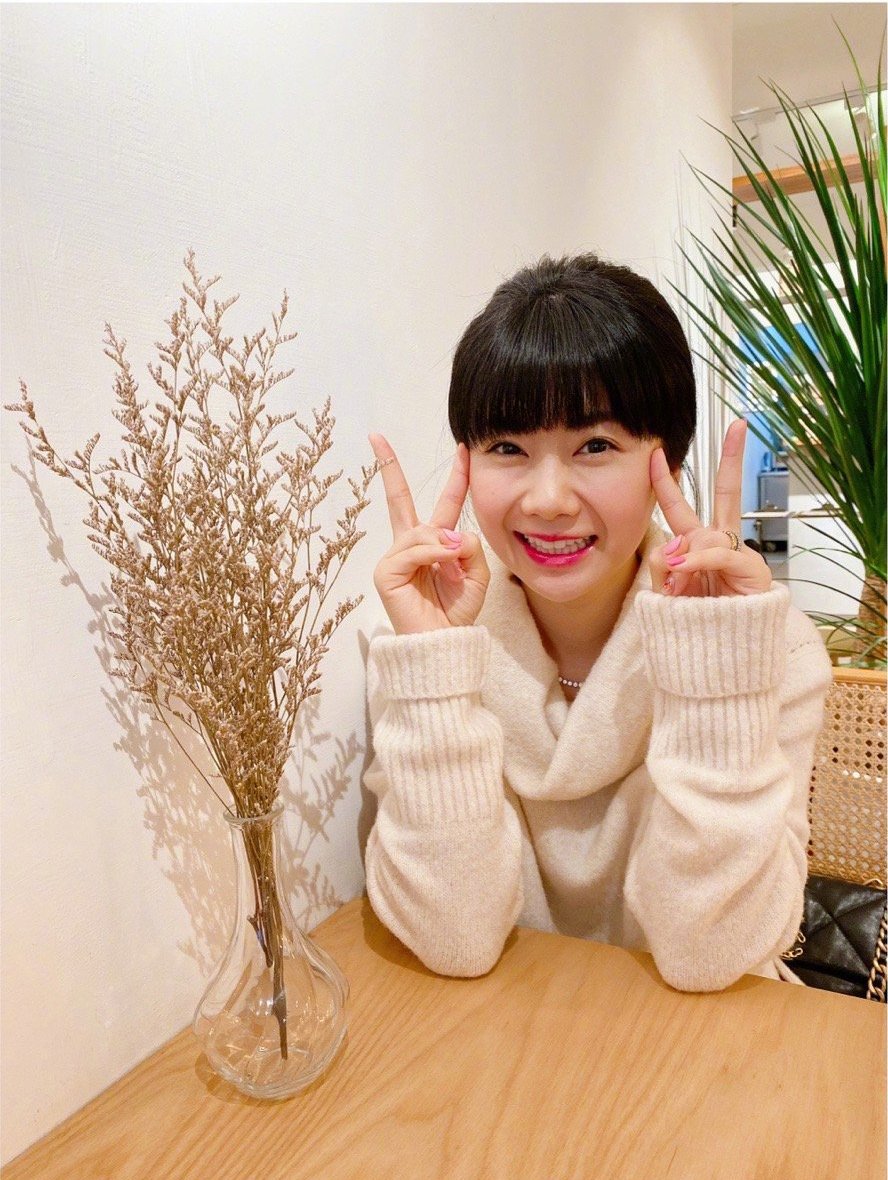 年轻的母亲福原爱单身9个月白人节晒惊喜高调示爱?