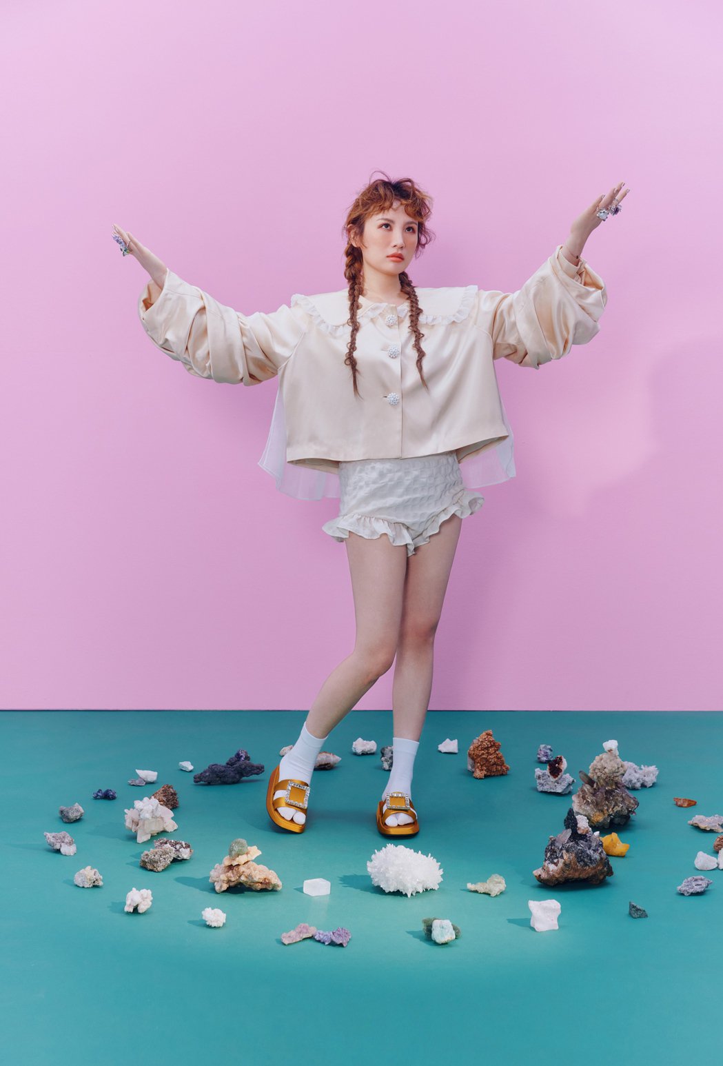 金曲歌后朋友的姐姐魏如萱自曝产后「不时想哭」想带3岁儿疫后飞这