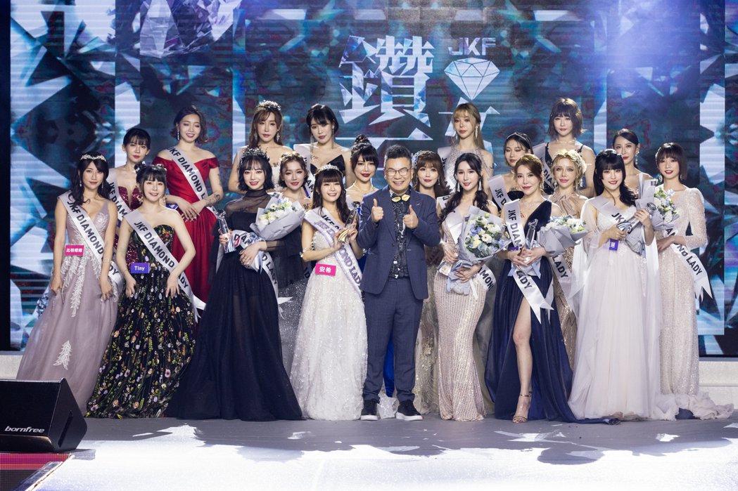 女友背著他带异性回家！沈玉琳尾随在后直击超惊人画面