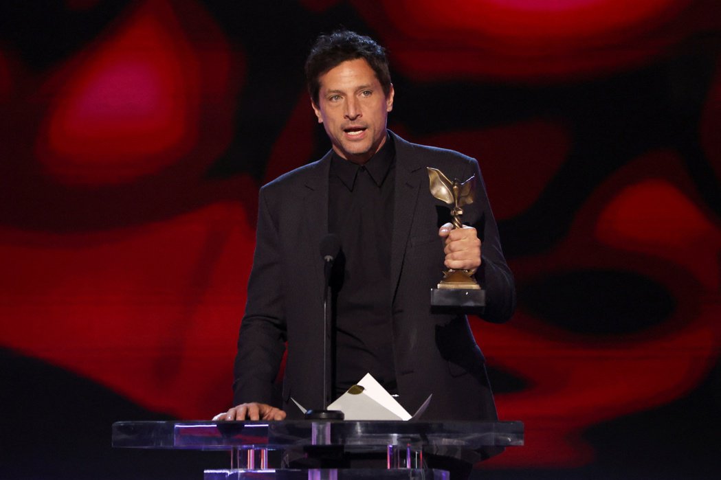 性感片男星曝曾拒绝小报花钱买通捏造曾和梅根上床谣言