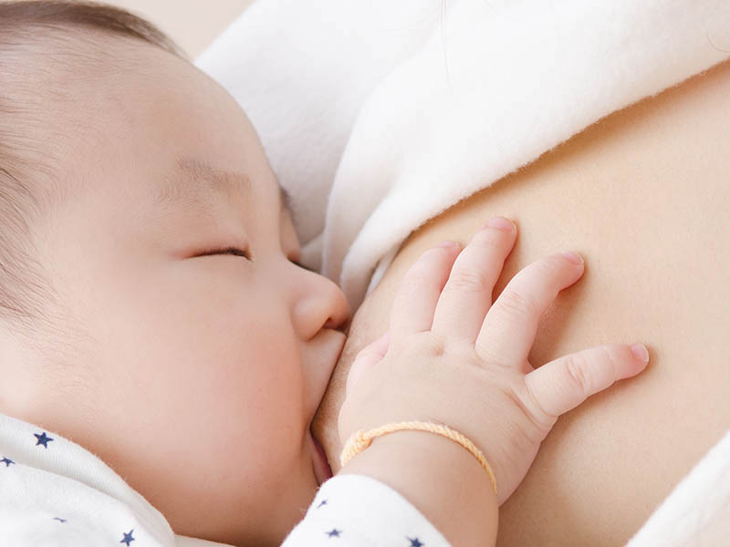 为什么喝珍奶比吃花生猪脚汤还发奶?泌乳咨询顾问给妈妈的建议挑妳喜欢的吃