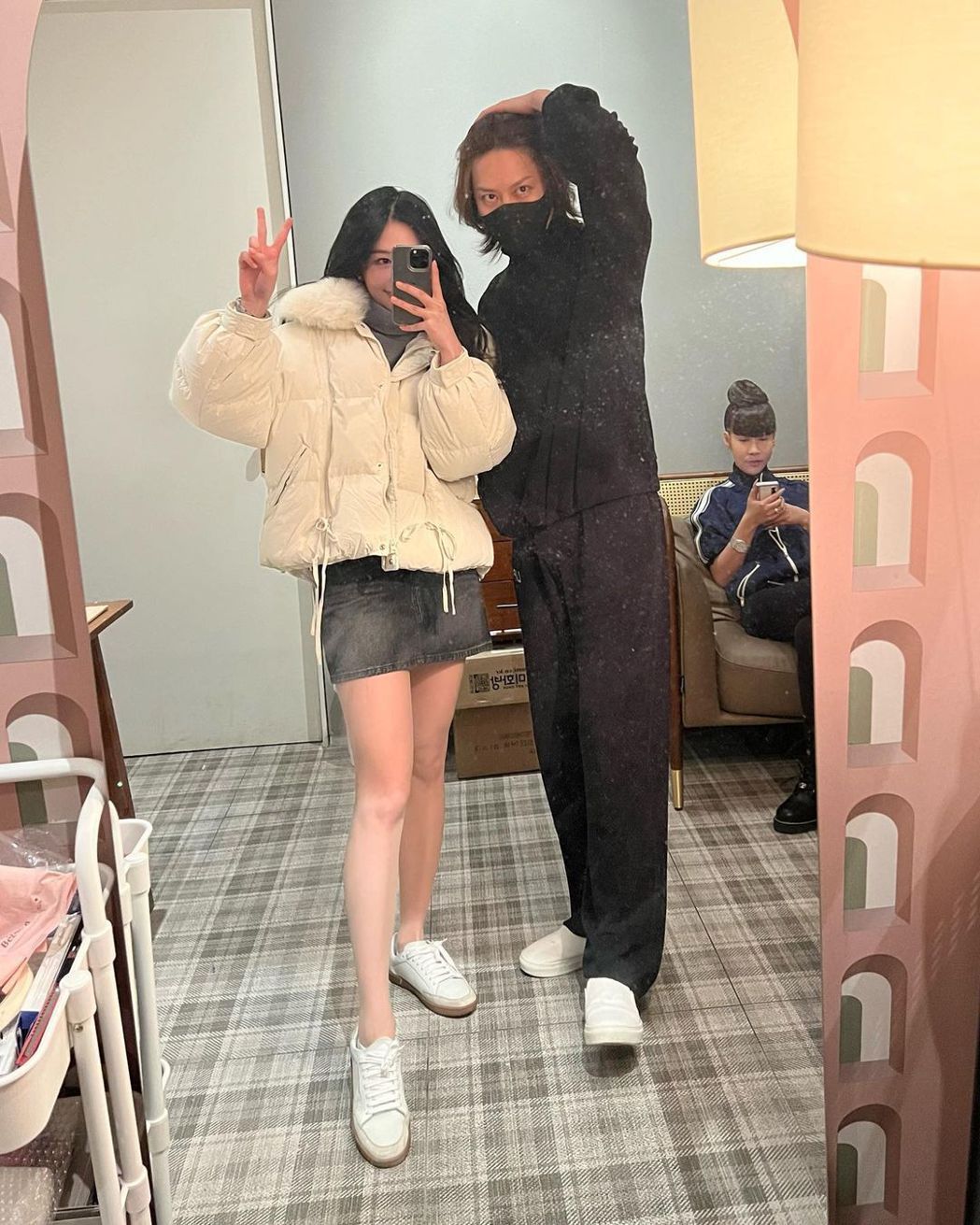 邱淑贞超仙女儿密会韩国大咖偶像互换私服亲密照曝光