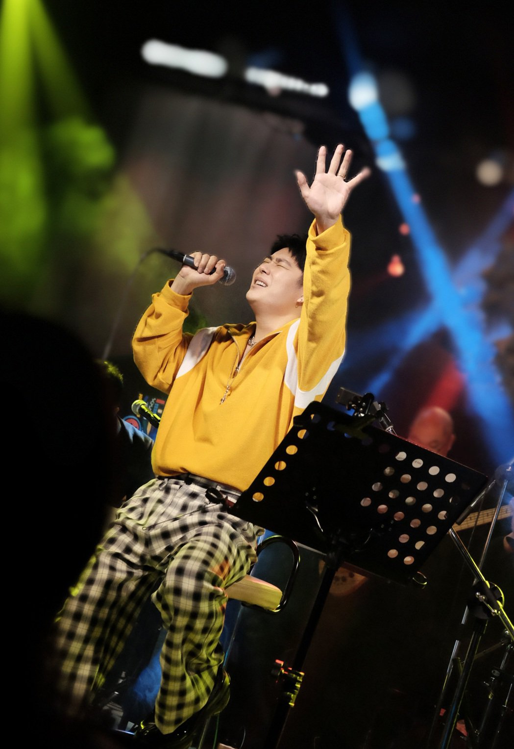 男星不听劝花1万买潮鞋败家结局GG了