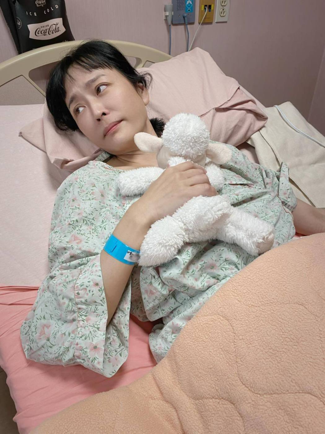 漂亮妈妈唐玲移除卵巢子宫感受「奇妙变化」曝比痛更糟的状况