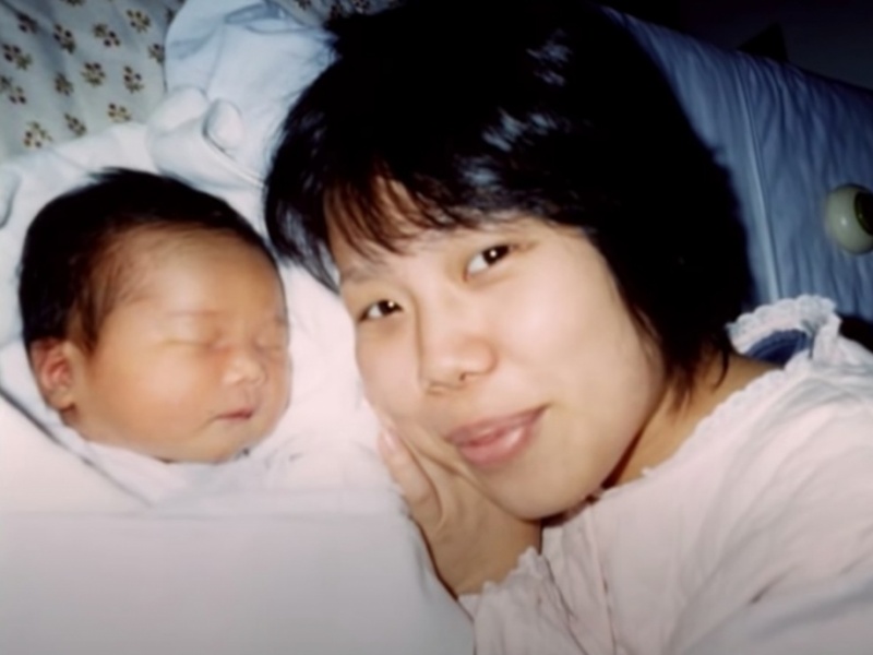 癌末妈妈病逝后,5岁女儿煮出和妈吗一样味道的味噌汤,疗愈爸爸走出悲伤