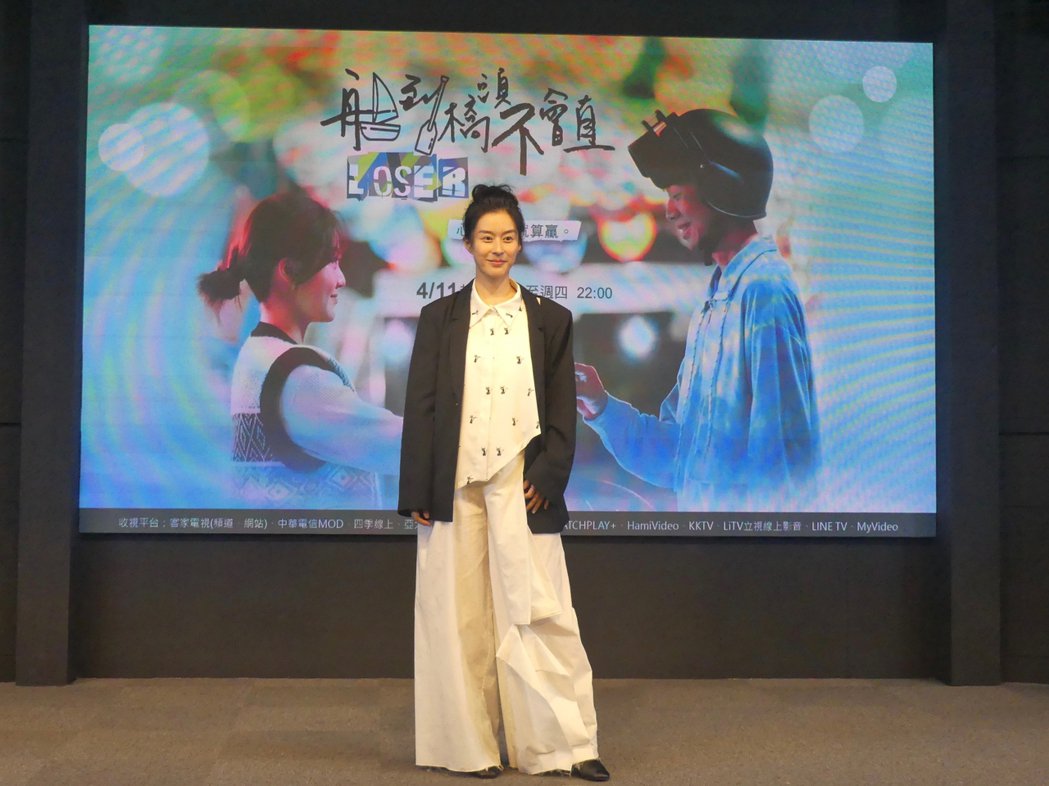 妈妈的朋友父母皆听障「最美手译员」特殊家世惨遭黑心敲诈