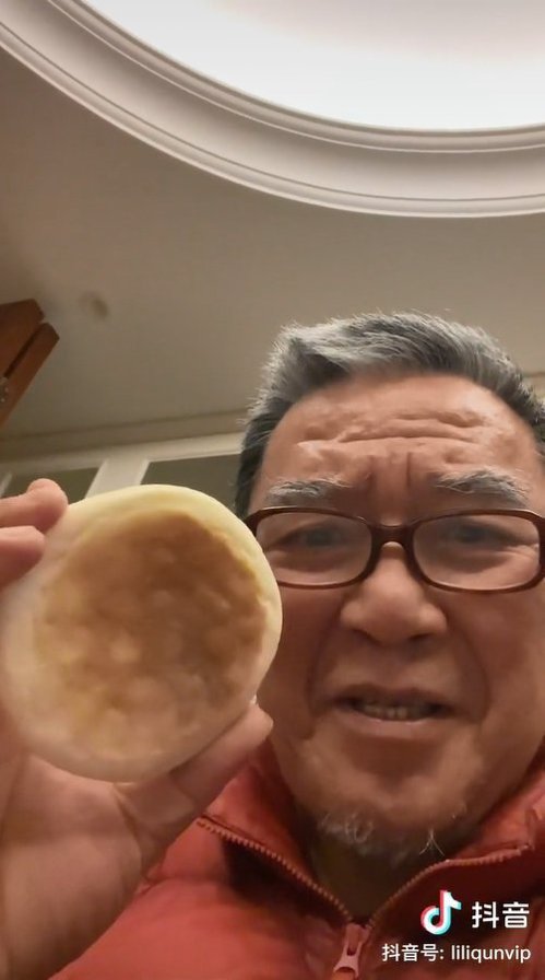 上海封城！母亲的朋友李立群嗑馍爆缺粮？急澄清「物资足够还变胖」