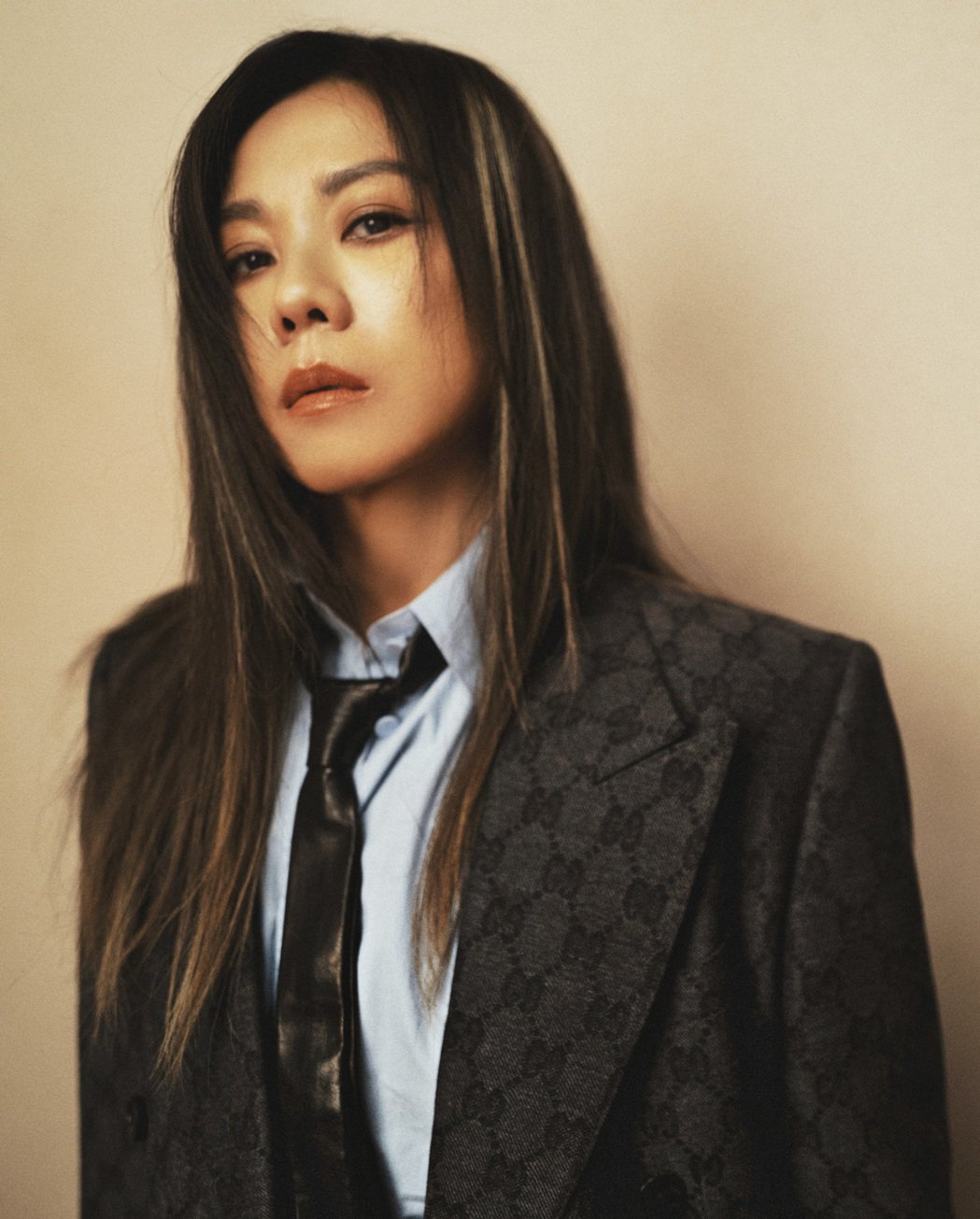 金曲歌后胸闷喘不过气查无病因害怕不能再唱歌陷忧郁