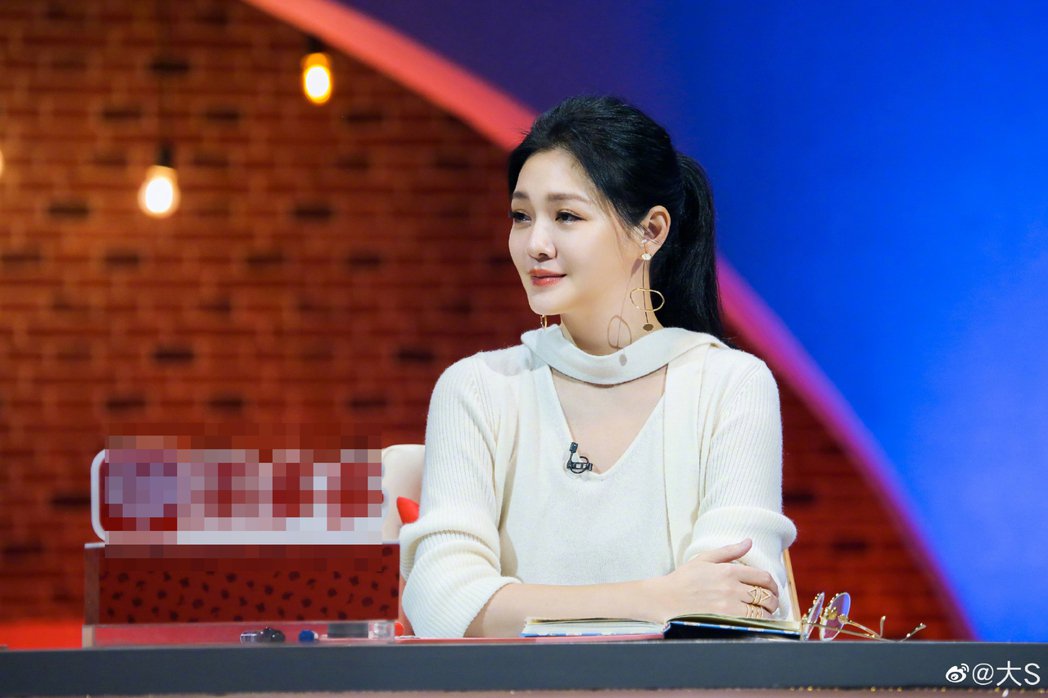 年少不认爱伤透妈妈的朋友大S具俊晔如今奔台度蜜月