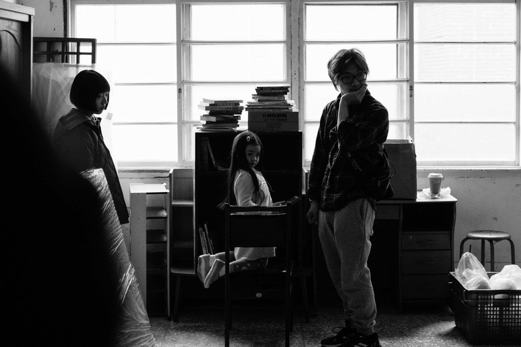 全台上千学子集体被「咒」出电影院腿软站不起来