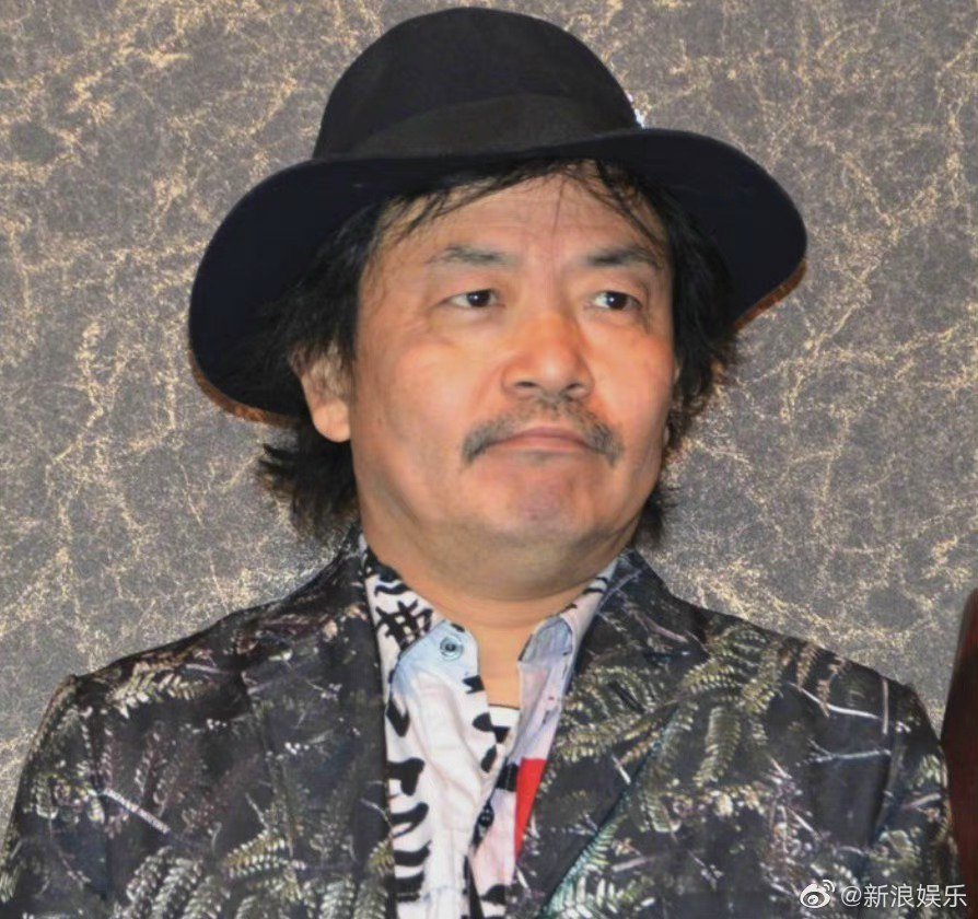 边缘人日本名导园子温性侵多名女星试镜舔乳强吻给角色