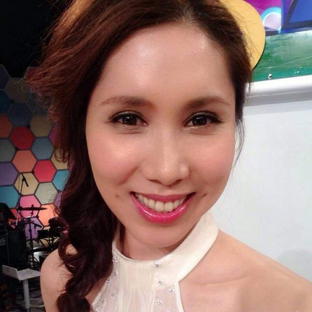 挨酸炒新闻还被咒早点死妈妈的朋友余苑绮不忍了