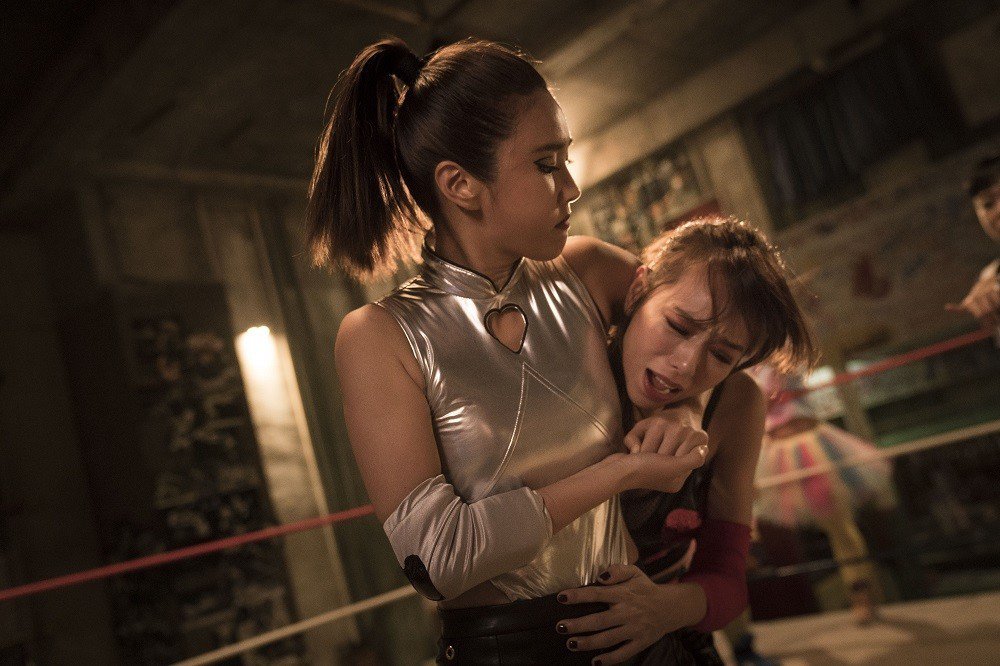 误以为演女优女星甜美拥E奶增重10公斤变摔角高手