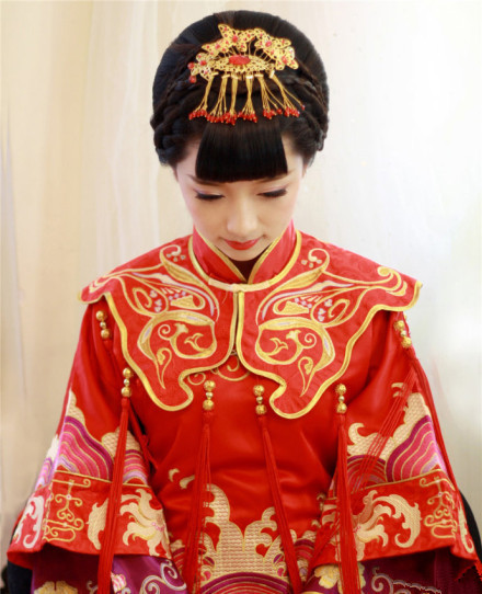 中式婚礼之新娘发型，端庄典雅，超级美！！