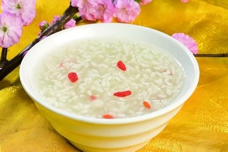 坐月子喝米酒水好吗？坐月子喝什么水好？