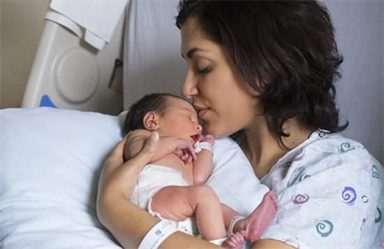 孕妇分娩:剖腹产如何加快复原速度?