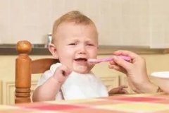 孩子挑食、不吃饭很正常!做到这10点孩子不再挑食!