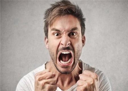 广州母亲带婴坠楼 似患有产后抑郁