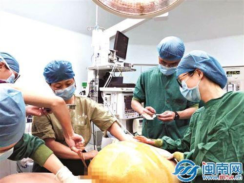 孕妈妈体重250斤,剖宫后医生都找不到胎儿! 孕期过胖有哪些坏处