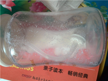 奶粉有挂壁好还是不好 奶粉挂壁能说明奶粉质量吗