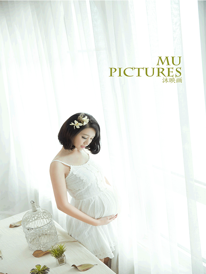 沐浴秋后阳光孕妇艺术照