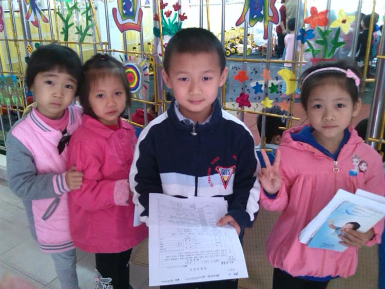 如何给孩子换幼儿园？让孩子接受新幼儿园的最佳方法