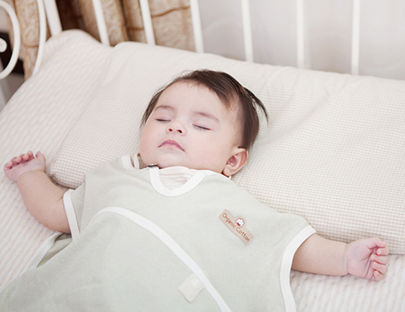 宝宝什么时候可以枕枕头 给孩子挑选枕头有诀窍