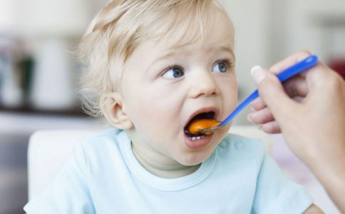 宝宝不爱吃辅食怎么办 3点小建议分享