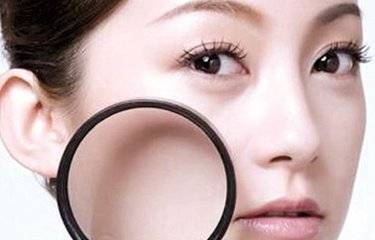 如何清洁皮肤,才能赶走黑头、缩小毛孔