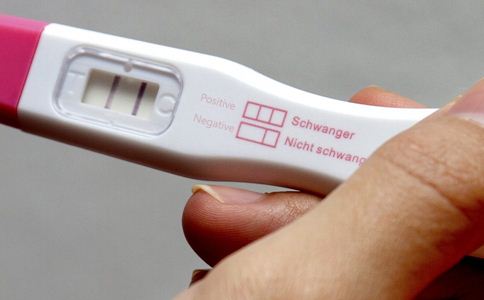 女性过早怀孕好吗 这四个危害须知